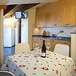 Per Vacanze Anchisemare Aparthotel 3*