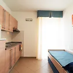 Aparthotel Per Vacanze Anchisemare 3*