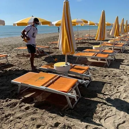 Apart Otel Per Vacanze Anchisemare 3*