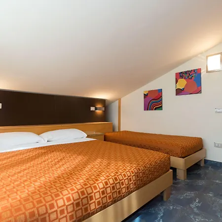 Appartamenti Per Vacanze Anchisemare 3*