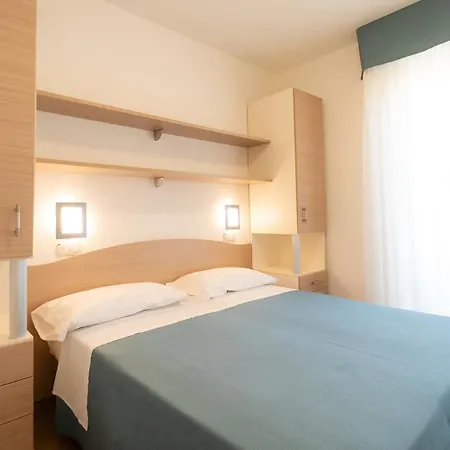 Apart Otel Appartamenti Per Vacanze Anchisemare 3*