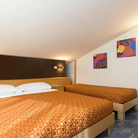 Apart Otel Per Vacanze Anchisemare 3*