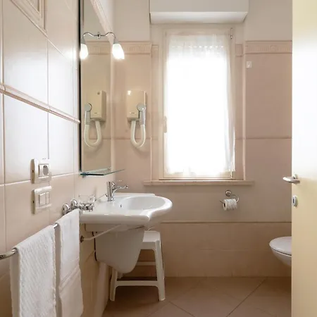 Appartamenti Per Vacanze Anchisemare Apart Otel