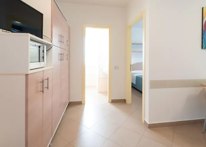 Per Vacanze Anchisemare Apartmanhotel 3*