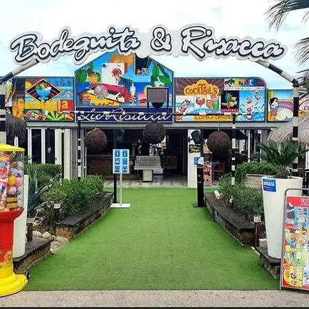 Appartamenti Per Vacanze Anchisemare Alba Adriatica