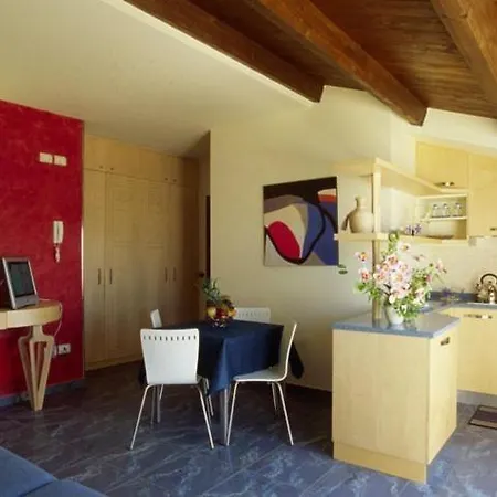 Appartamenti Per Vacanze Anchisemare Alba Adriatica