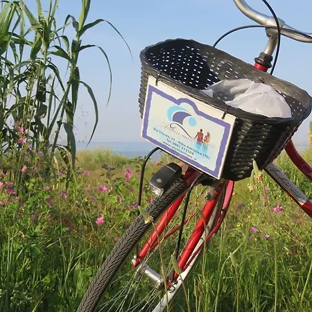 Appartamenti Per Vacanze Anchisemare Aparthotel 3*