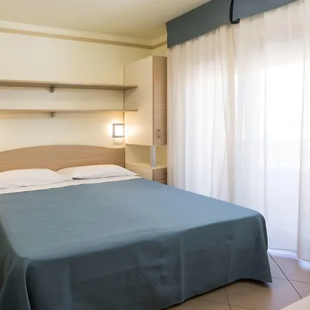Appartamenti Per Vacanze Anchisemare Aparthotel
