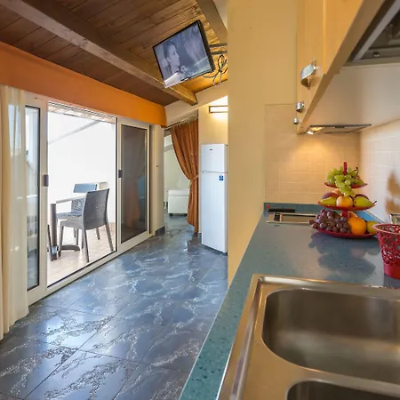 Appartamenti Per Vacanze Anchisemare Apart Otel 3*