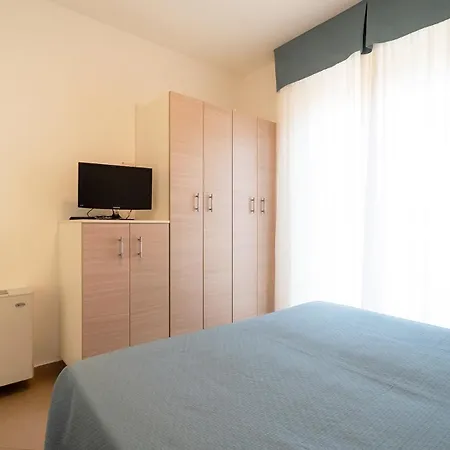 Aparthotel Appartamenti Per Vacanze Anchisemare