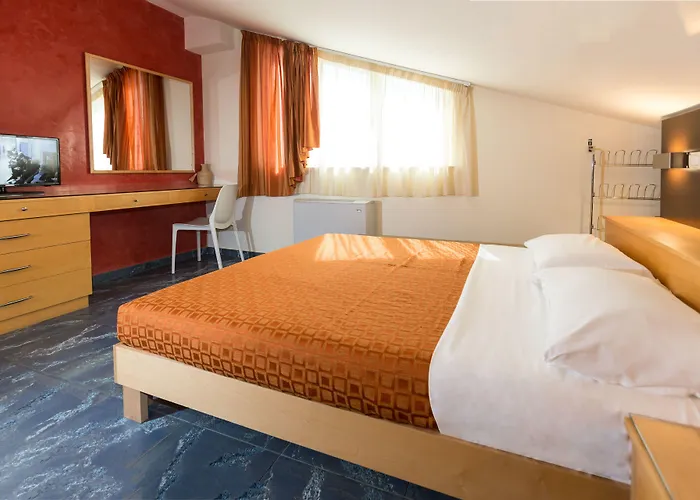 Aparthotel Appartamenti Per Vacanze Anchisemare