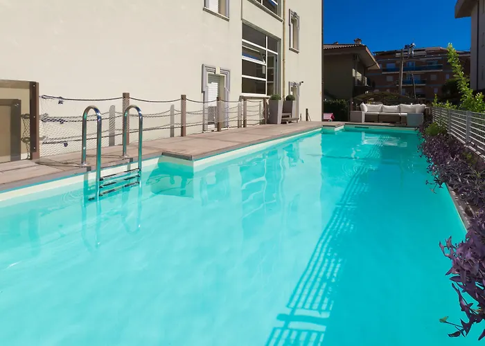 Appartamenti Per Vacanze Anchisemare Aparthotel Alba Adriatica