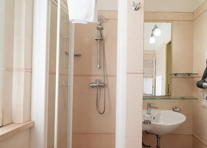 Aparthotel Per Vacanze Anchisemare 3*