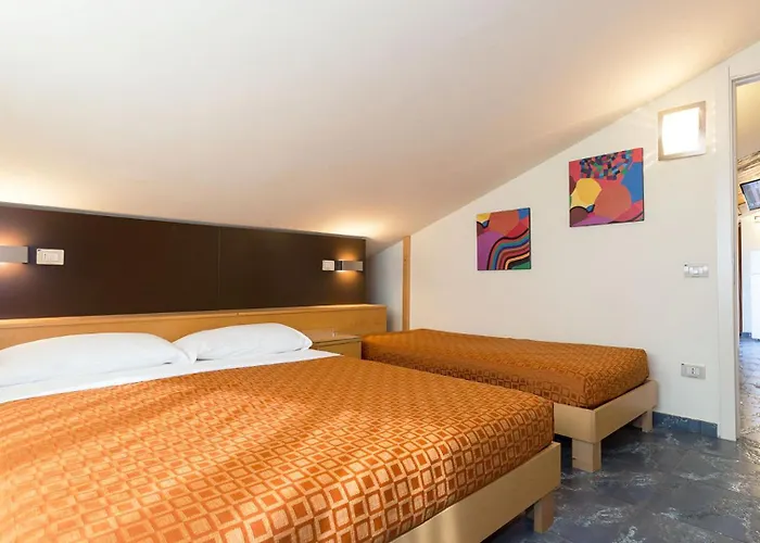 Aparthotel Appartamenti Per Vacanze Anchisemare 3*